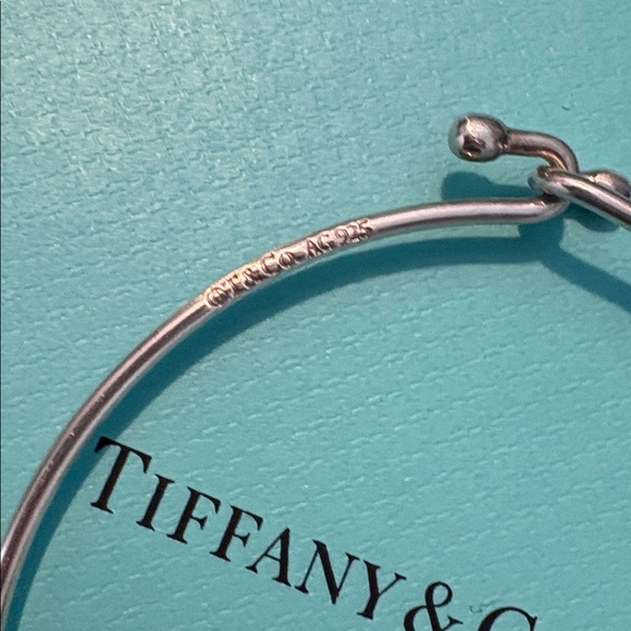 Tiffany & Co. Hook Bangle 925 Bracelet - Picture 4 of 13